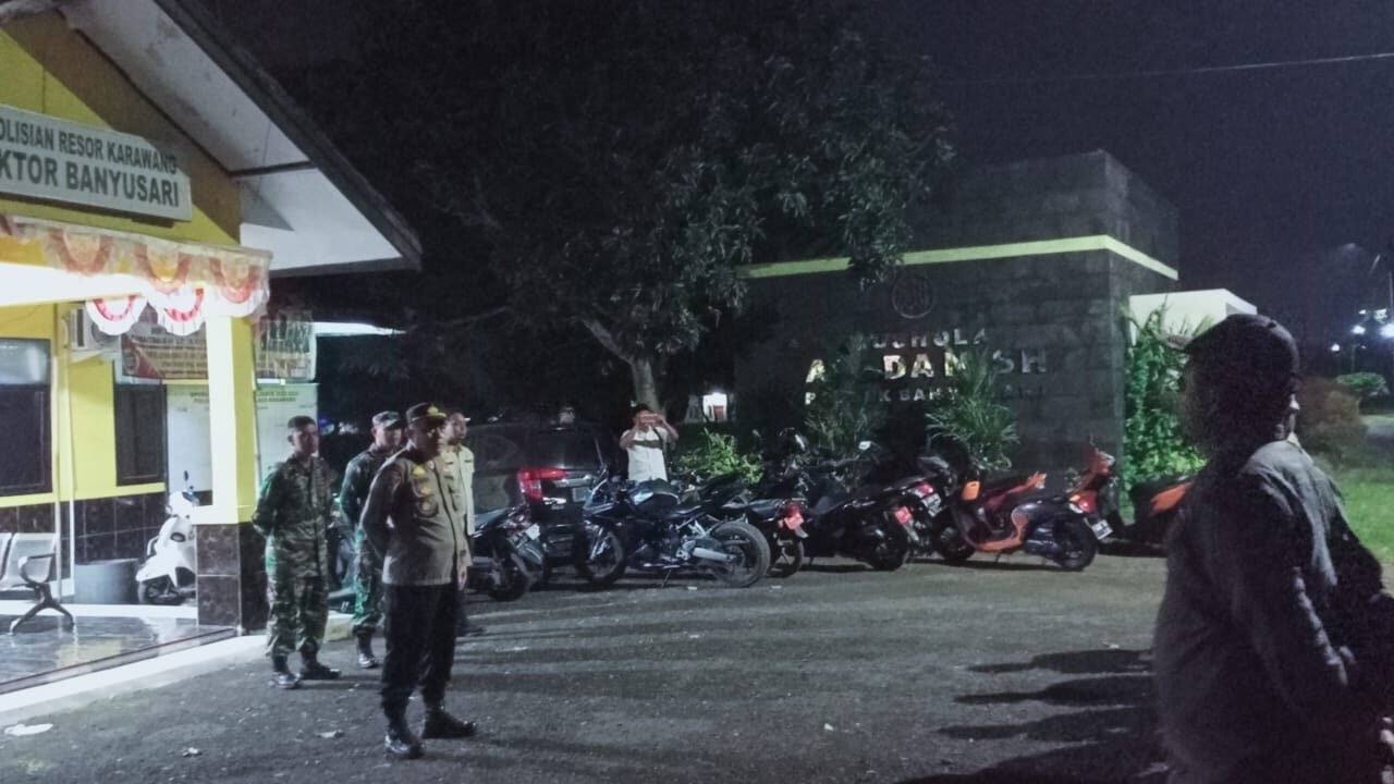 Kapolsek Banyusari Pimpin Apel KRYD Gabungan, Perkuat Keamanan Ramadhan 2026